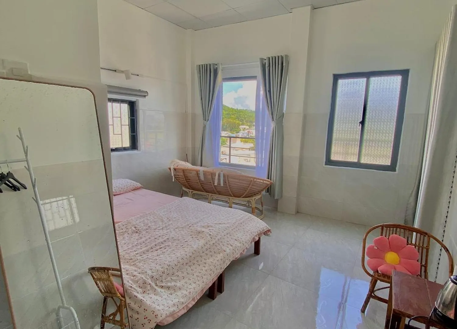 Homestay Tuyet Trinh 나트랑 3*,