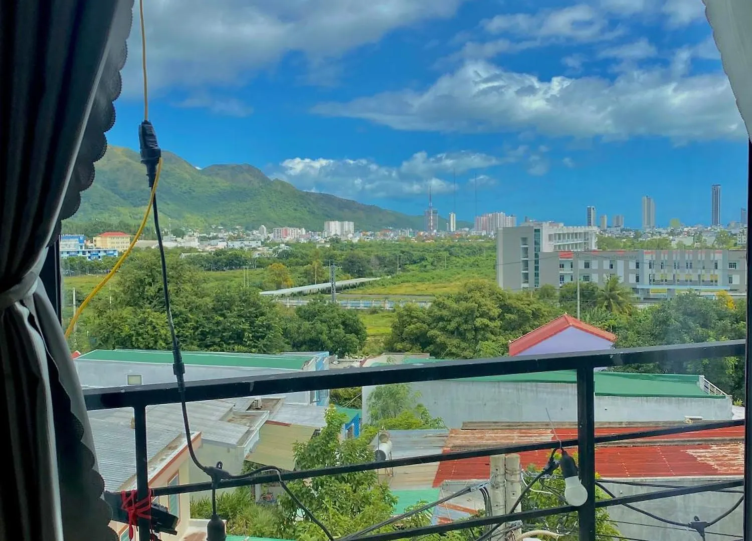 Homestay Tuyet Trinh 芽庄 3*,
