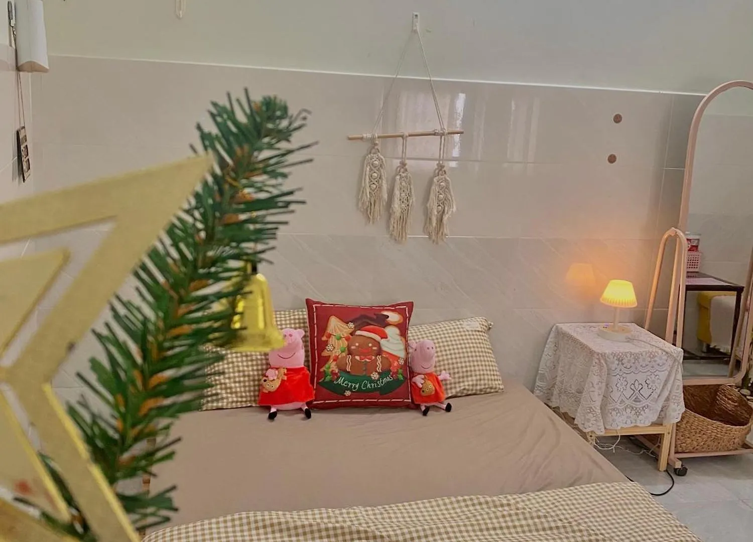 Homestay Tuyet Trinh 芽庄 酒店