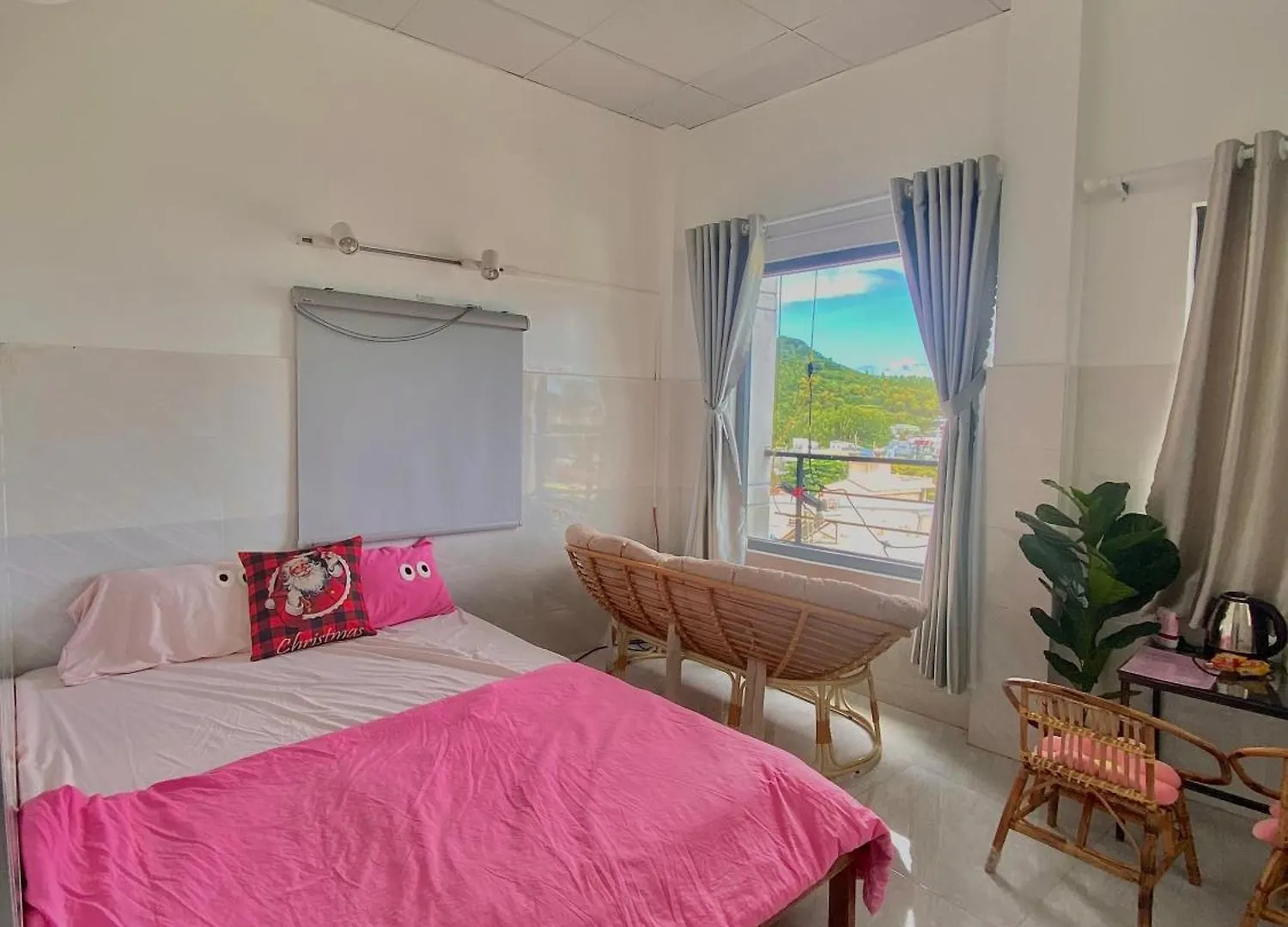 *** 酒店 Homestay Tuyet Trinh 芽庄 越南